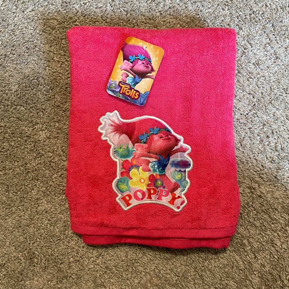 New!! Trolls Bath Towel